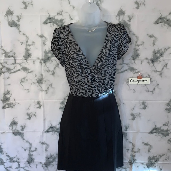 NWOT Medium Zebra Top Contrast Dress - Picture 2 of 13